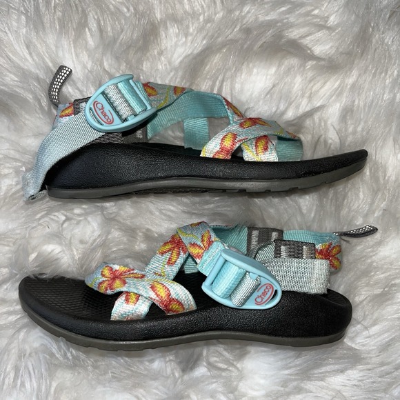 Chaco Strappy Open Toe Sandals Kid Girls Size 13 Multicolor Floral - Picture 1 of 10
